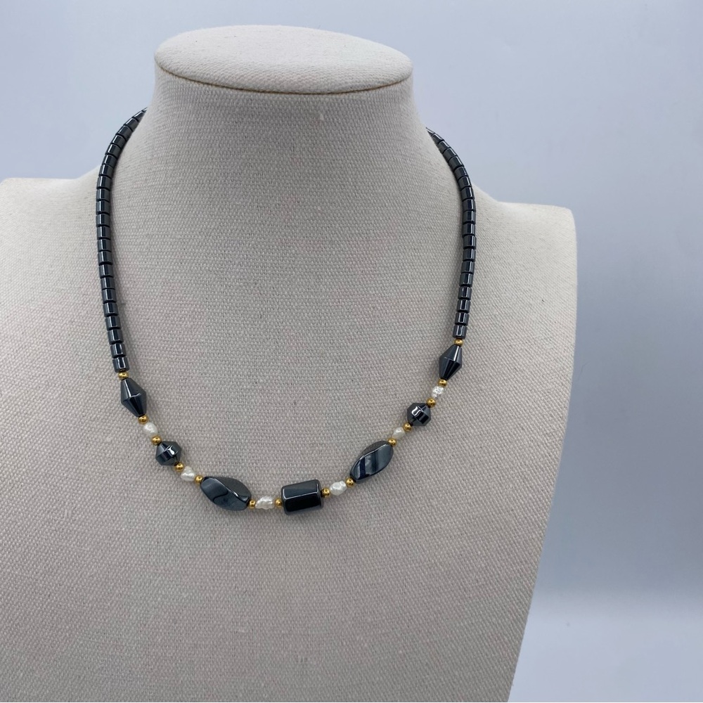 Gorgeous Hematite and Pearl/Gold Beaded Necklace